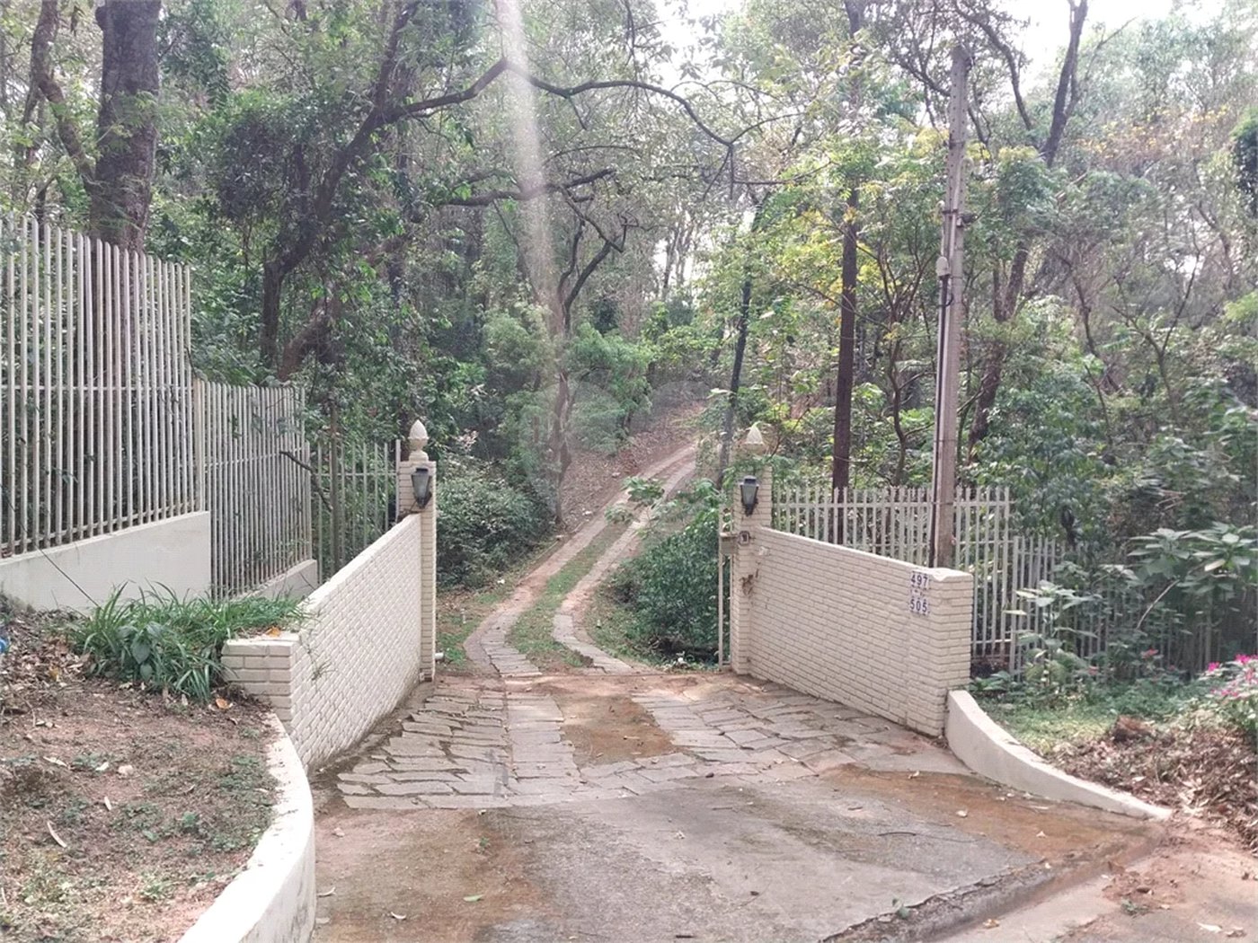 Chácara à venda com 4 quartos, sendo 1 suíte, em Chácaras Polozzi, Louveira, SP