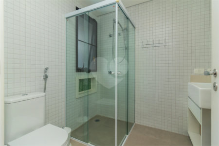 Imóvel 168m² Idea Zarvos com 3 suites, varanda na frente e na suíte, piscina, academia e 3 vagas Vila Madalena.
