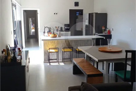 Casa Térrea à venda com 3 suítes em Pinheirinho, Vinhedo, SP