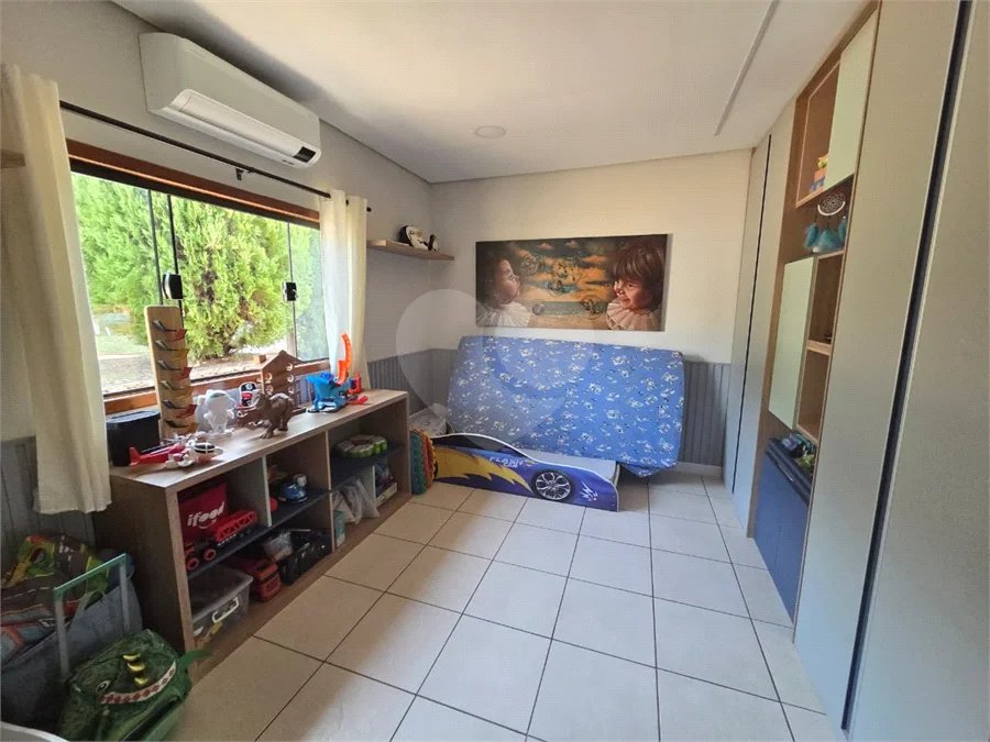 Casa com 3 dormitórios e piscina no Condomínio Cafezal VI em Itupeva SP
