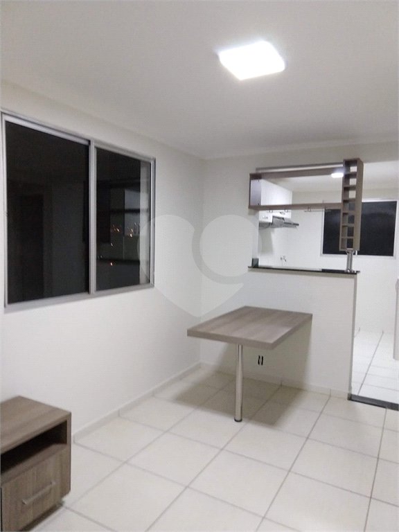 Apartamento no Condomínio Monte Olimpo.