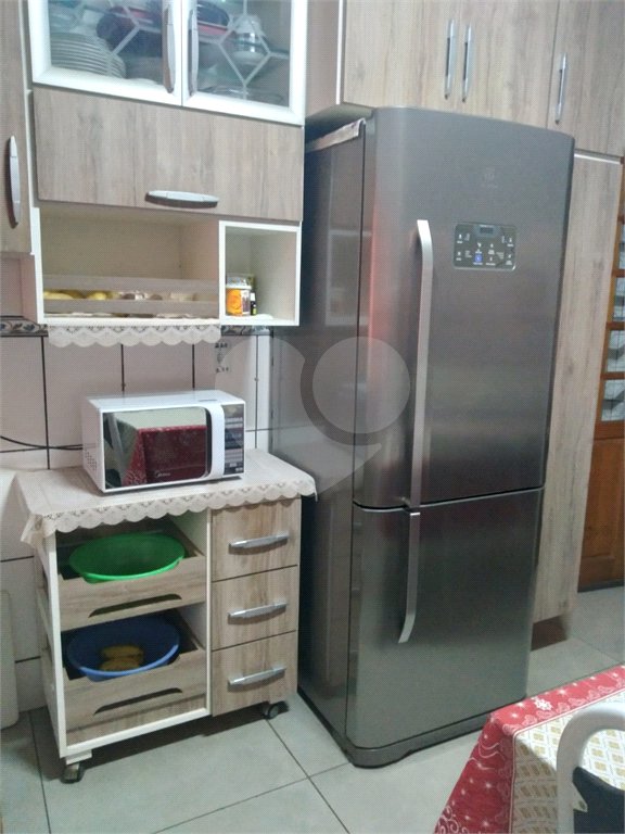 Casa + salão comercial na Vila Vista Alegre
