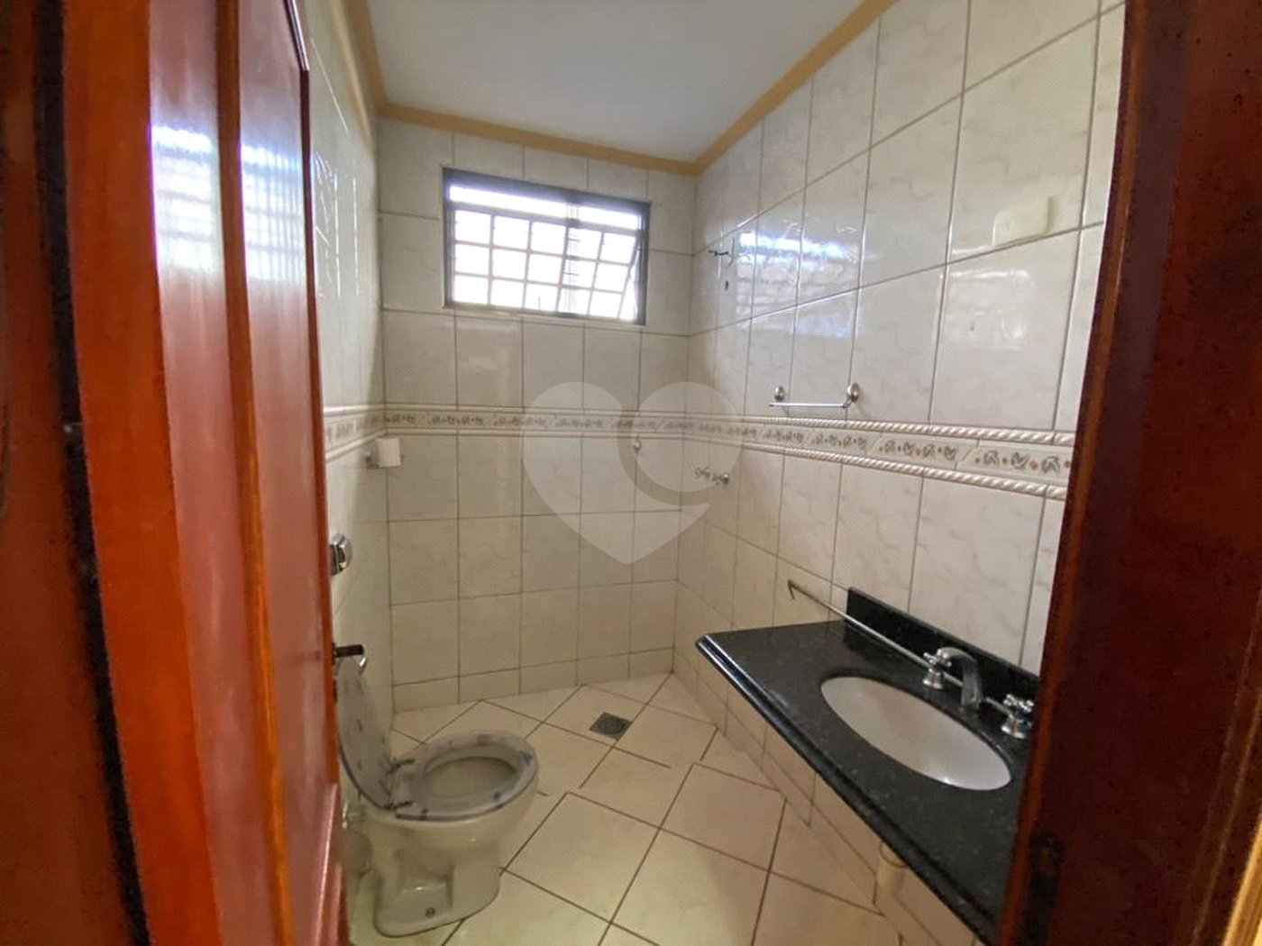 Casa no Jardim Hikare