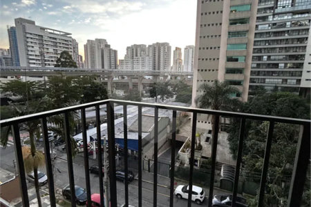 Apartamento com 1 dormitório para Locação no Campo Belo, São Paulo/ SP