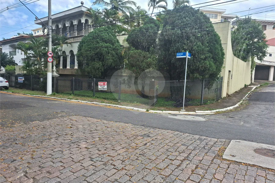 Sobrado à venda com 4 quartos, sendo 2 suítes, em Santana, São Paulo, SP