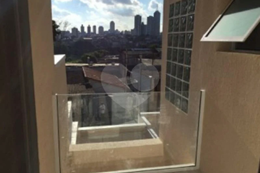 Sobrado novo nunca habitado.