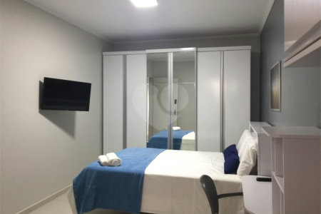 Casa Térrea à venda com 14 quartos em Vila Mascote, São Paulo, SP