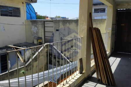 Casa à venda com 8 quartos em Vila Dalva, São Paulo - SP