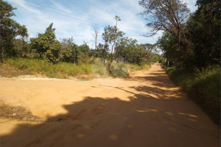 Maravilhosa chácara no Aracê de Santo Antonio recém construída, com uma construção de 230m²