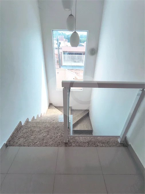 Casa com Suíte Master, Closet, Piscina e Espaço Gourmet Próxima ao Parque Ecológico- 03 quartos -com quintal
