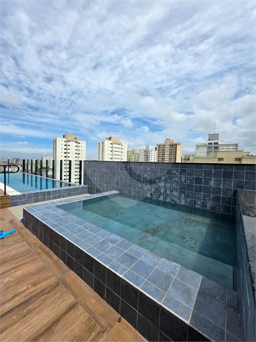46 m², 2 dormitórios, suíte e lazer completo no rooftop, próximo ao metrô