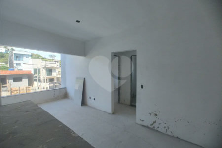 Apartamento 2 dormitórios com 1 vaga de garagem, excelente localização, programa MCMV, pagto parcelado