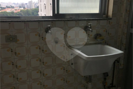 Apartamento com 2 quartos, 1 vaga de garagem, à venda no Bosque da Saúde