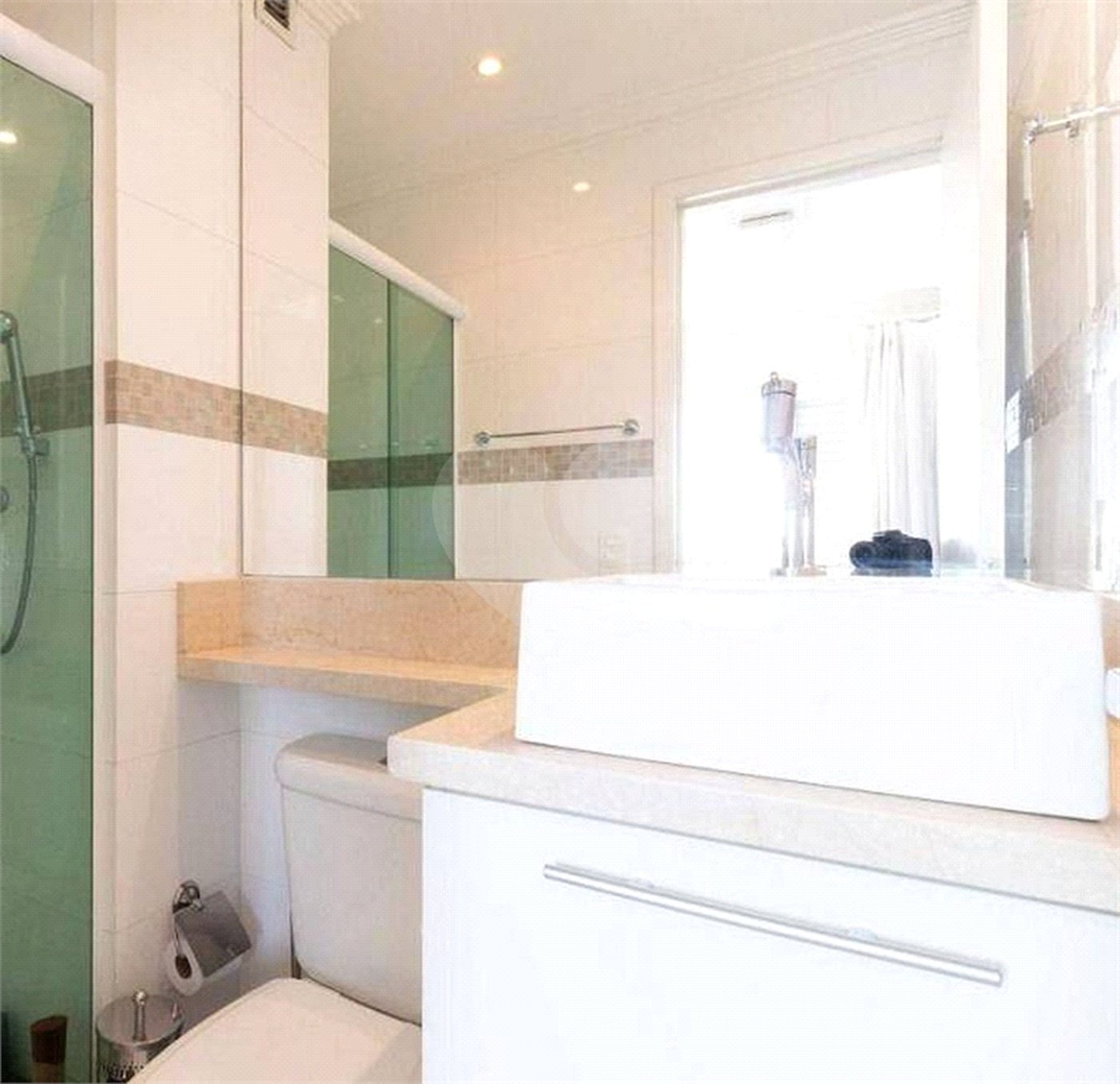 Apartamento Condominio Clube em Pinheiros com 90 m² Útil com 3 dormitórios sendo 1 suíte com 1 Vagas