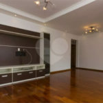 Cobertura duplex à venda na Mooca de 277m² com 3 dormitórios, 1 suíte e 3 vagas.
