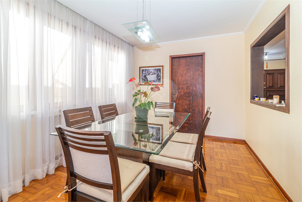 Casa à venda com 3 suítes em Interlagos, São Paulo, SP