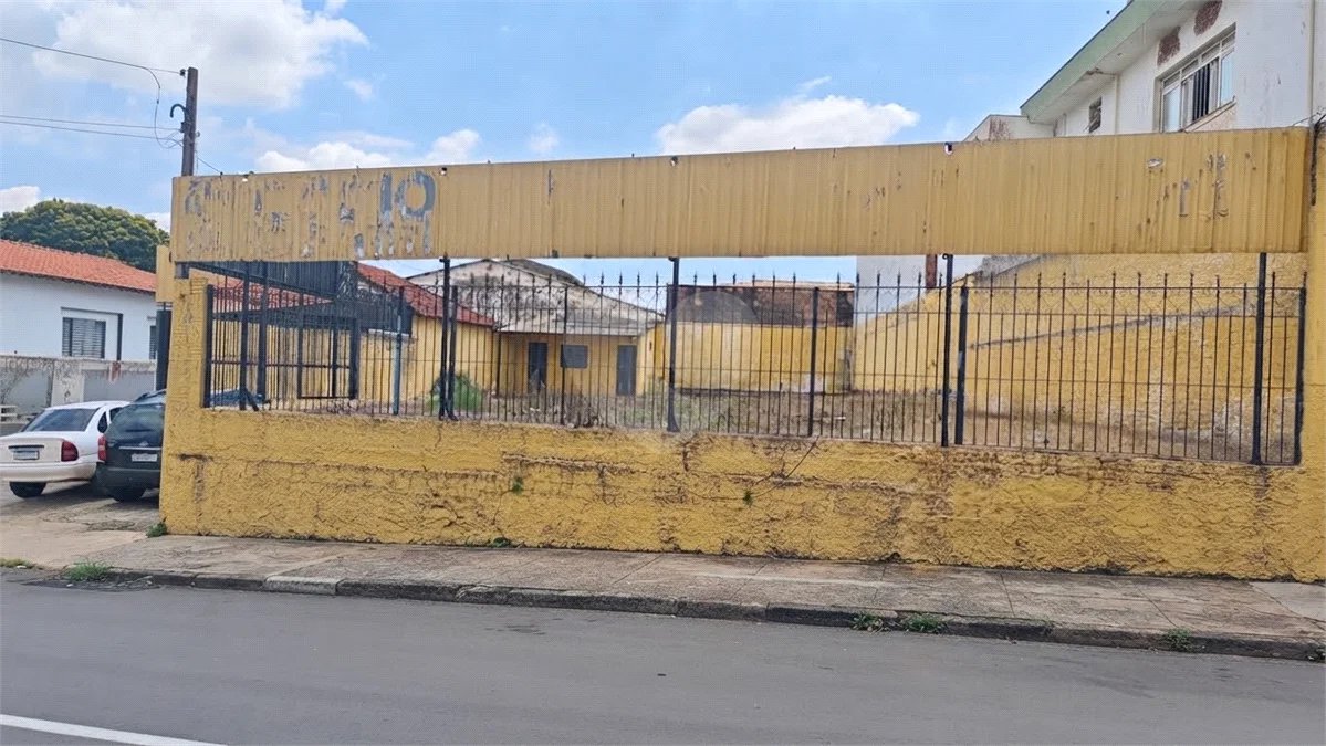 Oportunidade Única: Lote Comercial Estratégico de 463 m² Próximo ao Centro – Ideal para o Seu Negócio!