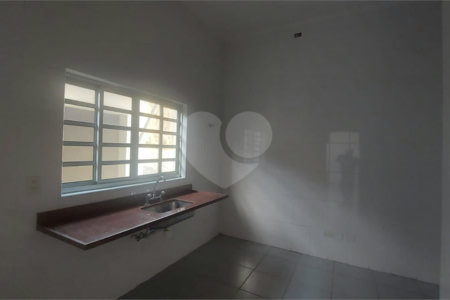 Sala Comercial na Prestigiada Alameda Lucas Nogueira Garcez