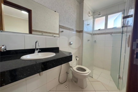 Apartamento de 2 Dormitórios á venda, no Parque Santa Marta em São Carlos.