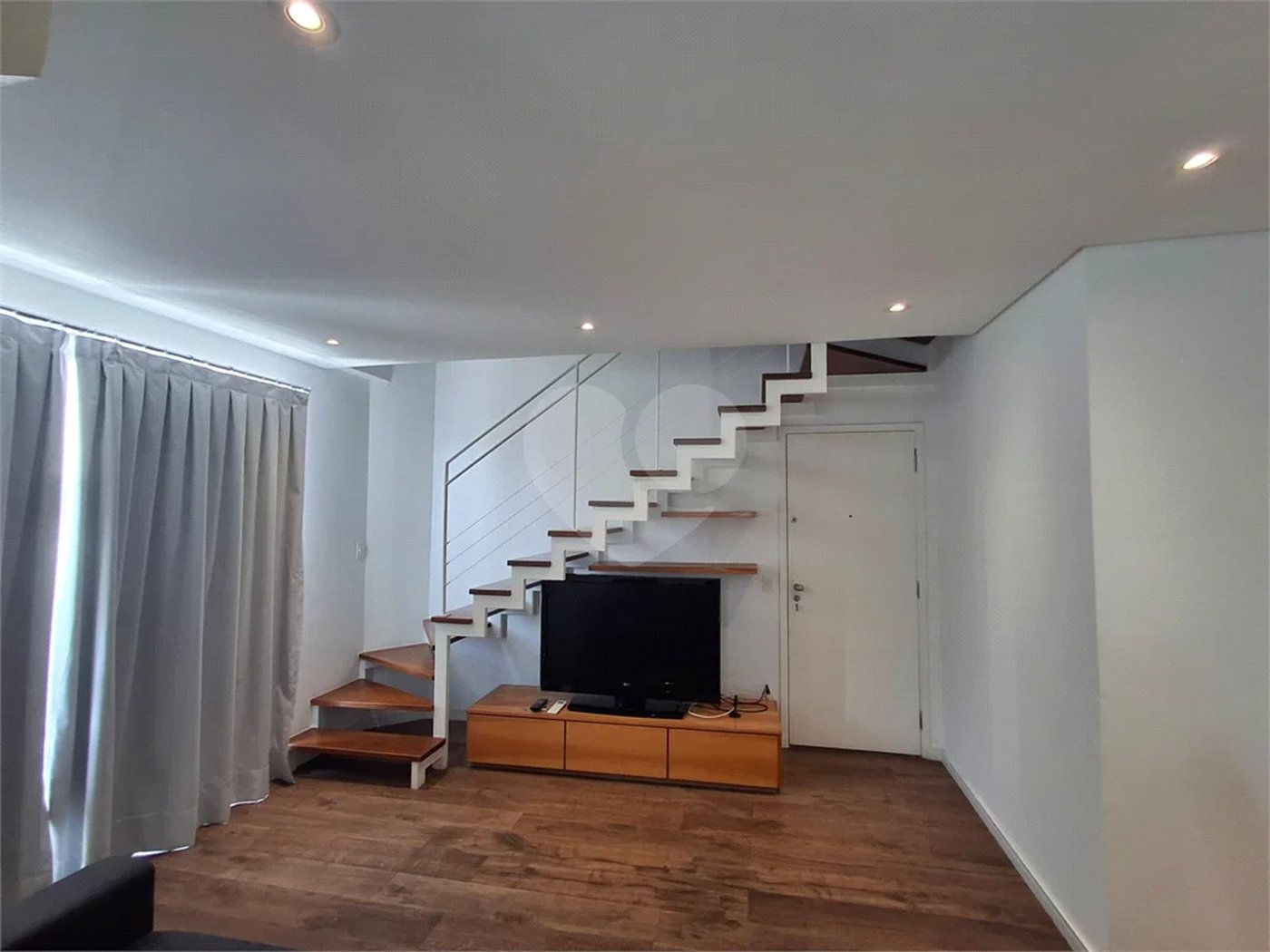 Moema - Apartamento Duplex - Duas Vagas - Lazer Com Quadra de Squash