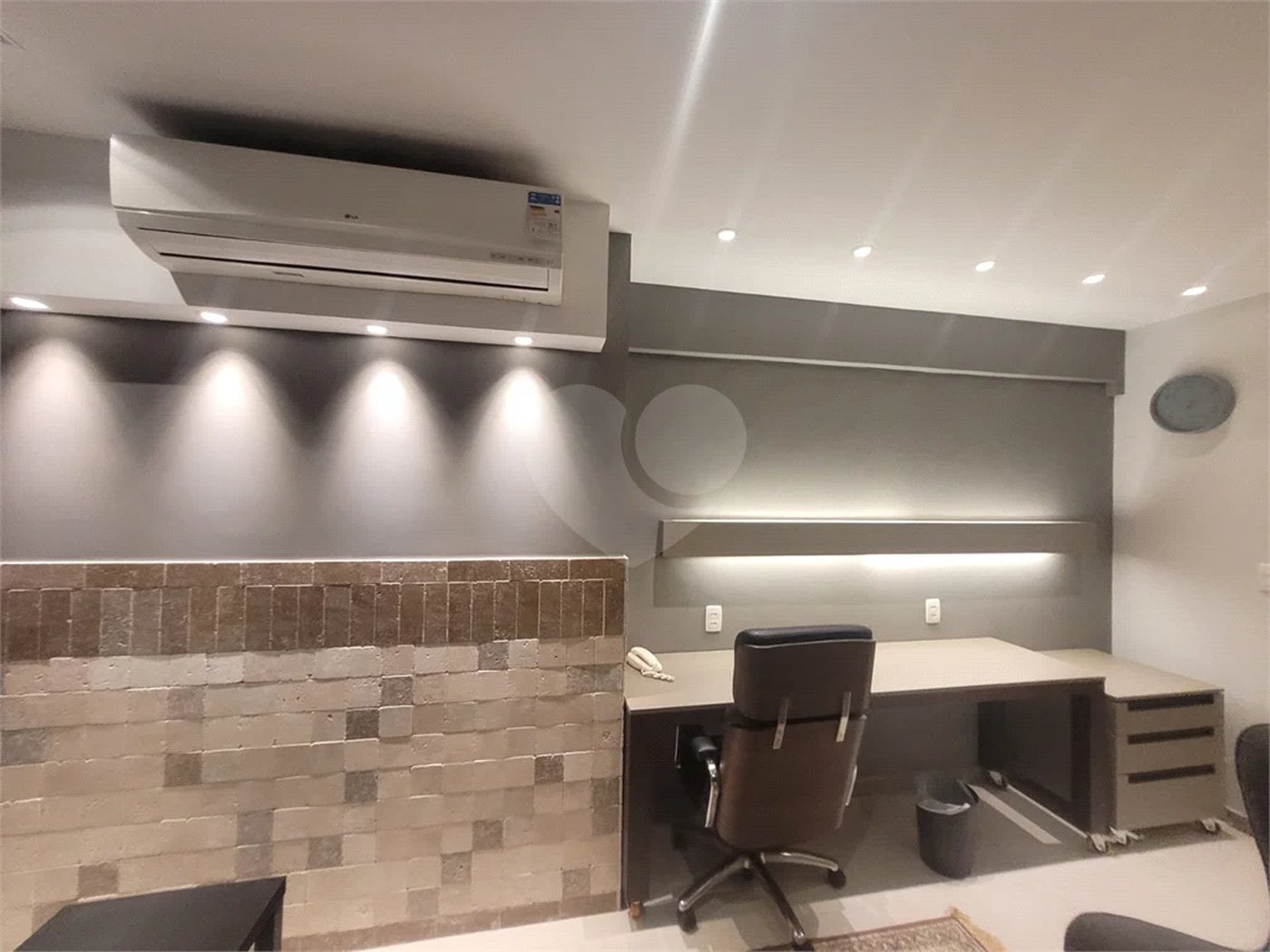 Sala comercial para locação no Paraíso