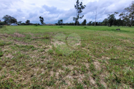 Loteamento Residencial no Condomínio Vila Pinhal do Broa