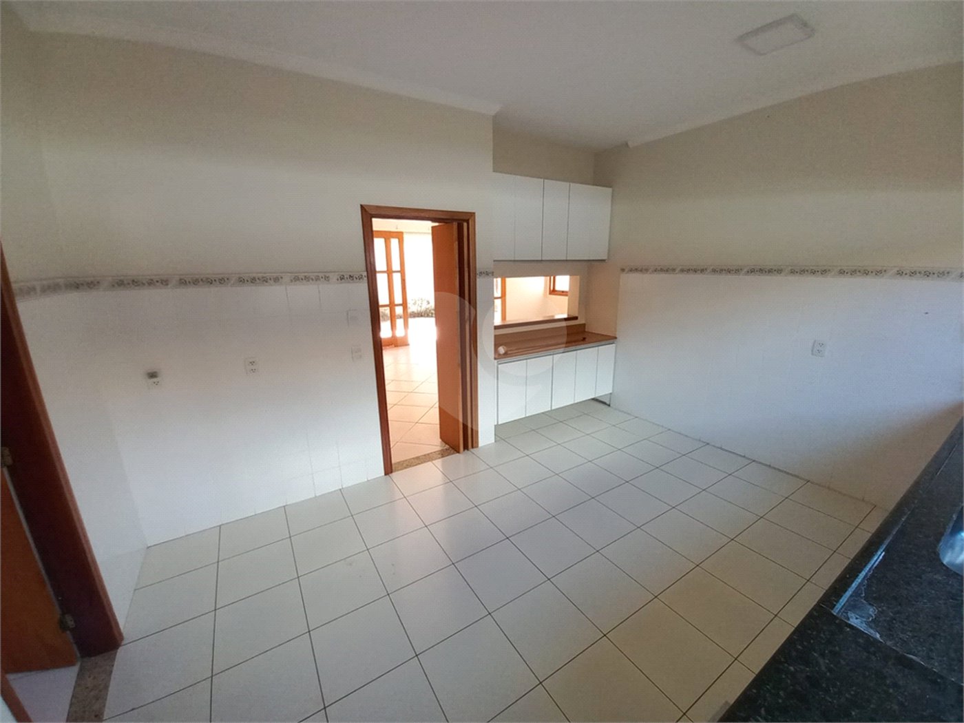 Casa Térrea no Condomínio Damha I,