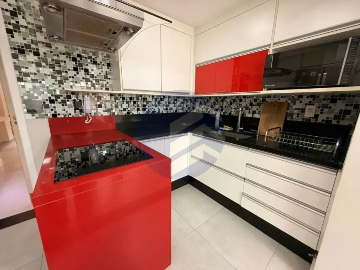 Casa à venda com 2 quartos, sendo 2 suítes, no condomínio Vilas V, São Paulo - SP