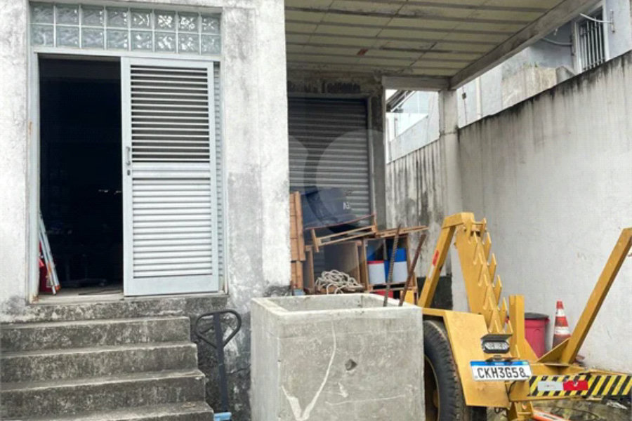 Depósito/Galpão Comercial à Venda – Cidade Domitila, São Paulo/SP