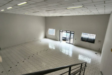 Salão Comercial para Locação em Vinhedo - SP