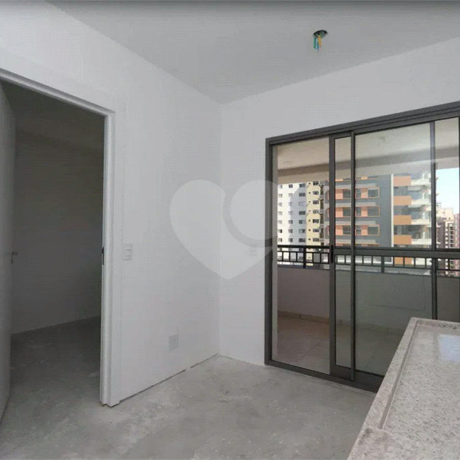 Studio à venda na V.Mariana - 30m2 - 350 metros metrô Paraíso