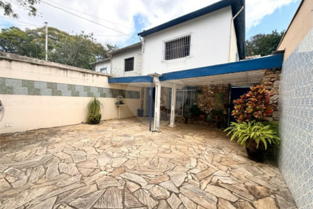 Sobrado à venda no Alto da Boa Vista com Versatilidade e excelente localização