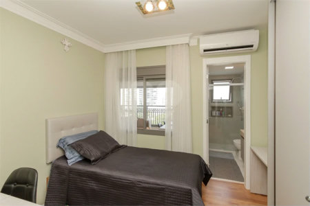 Apartamento para alugar com 3 suítes em Chácara Santo Antônio, São Paulo, SP