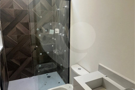 Casa Assobradada com 3 suítes na Vila Thais em Atibaia