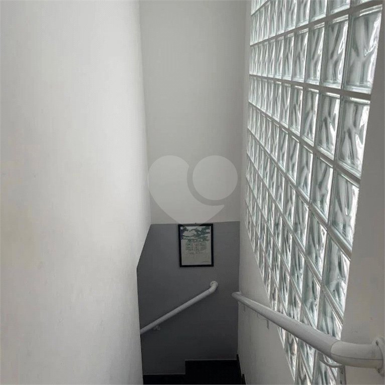 Apto de 230m² no Cambuci com 3 dorms, 5 vagas, 3 suítes. Estudo permuta.