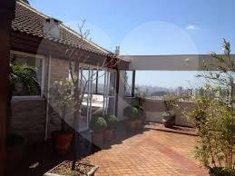 3 quartos, sendo, 2 suítes e 4 vagas de garagem