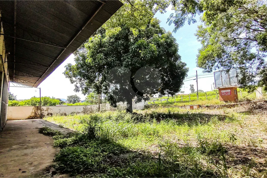 Barracão 700m² na entrada de São João da Boa Vista