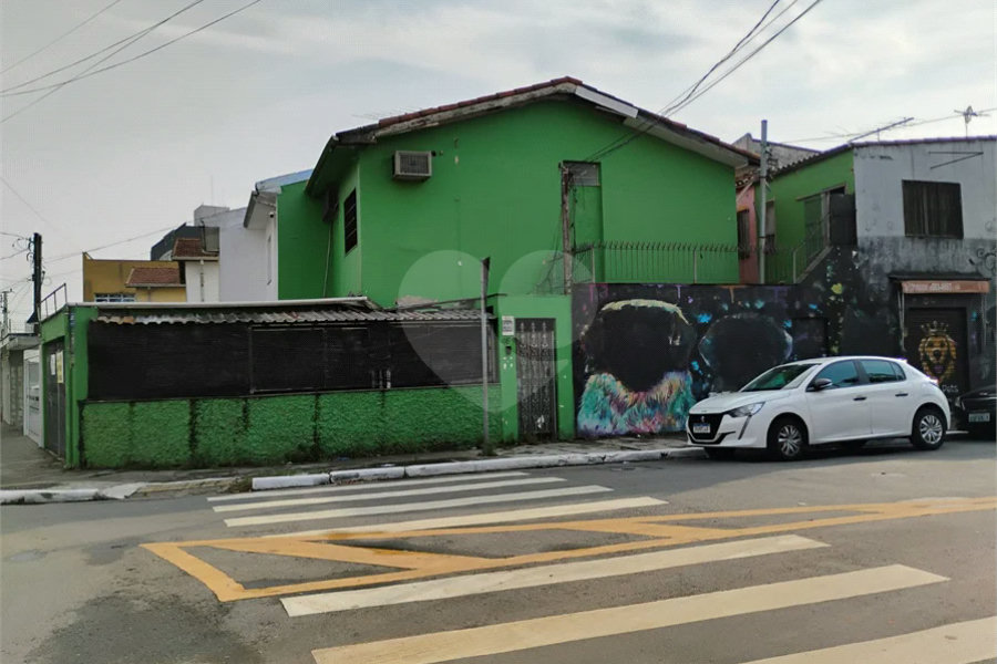 Sobrado na Vila Santa Catarina — 121 m² | Esquina Estratégica