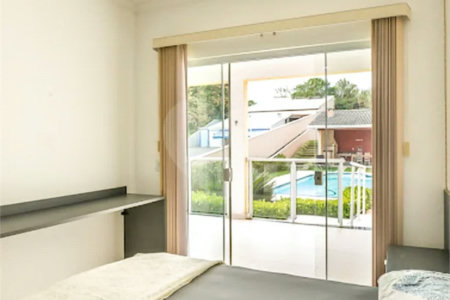 Casa à Venda com 4 suítes no bairro Jardim Paulista em Atibaia/SP.