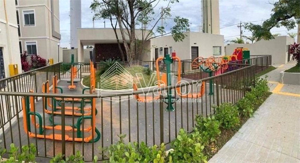 Apartamento no Condomínio Monte Athos.