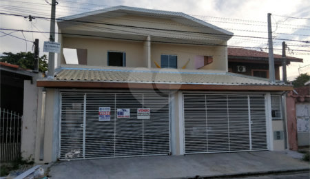 Sobrado à venda com 4 quartos, sendo 2 suítes,  em Jardim das Indústrias, São José dos Campos, SP