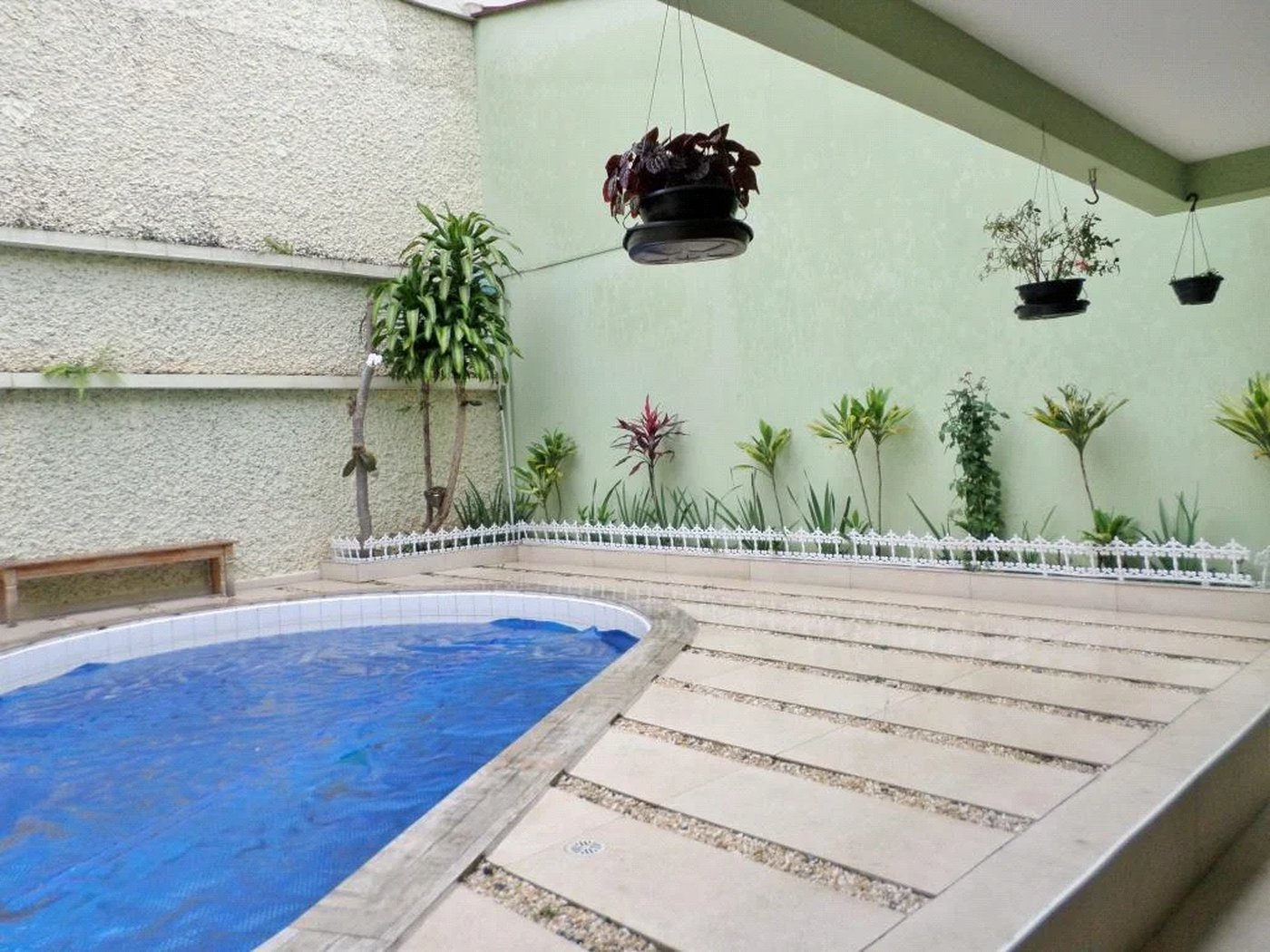 Casa à venda com 4 quartos, sendo 2 suítes, em Jardim Leonor, São Paulo, SP