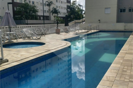 Apto no Cambuci de 55m2, com 2 dorms, 2 banheiros, 1 suíte, 1 vaga. Estuda permuta.