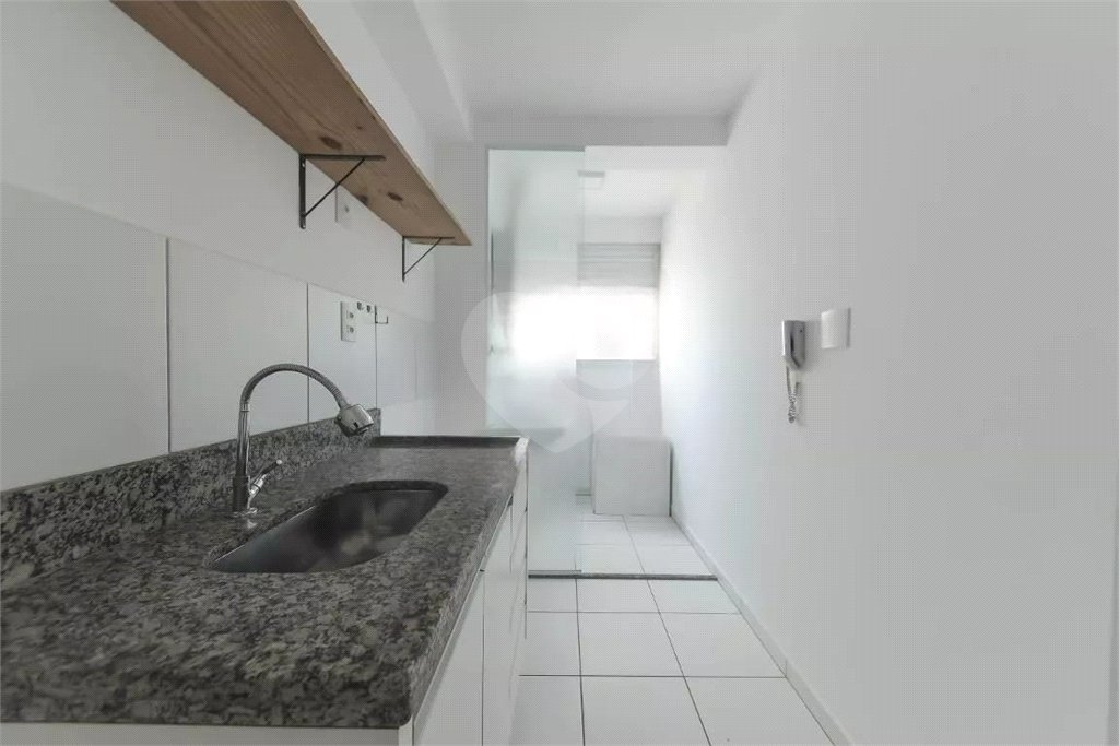 Apartamento com 41m² à venda na Saúde, 1 dormitório, 1 banheiro, 1 vaga, sacada, lazer