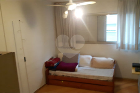 Apartamento de 2 quartos à venda perto do Metrô Paraíso! Excelente localização!