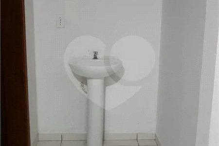 sala comercial_Jardim Bom Principio- Indaiatuba-SP. AU 60m2 valor locacao R$880,00 mais valor iptu.