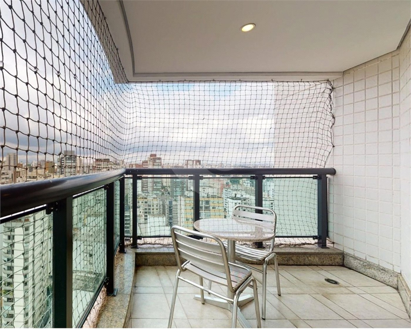 Apartamento à Venda e Locação no Paraíso com 60m², 2 Dormitórios e Estrutura Completa de Lazer