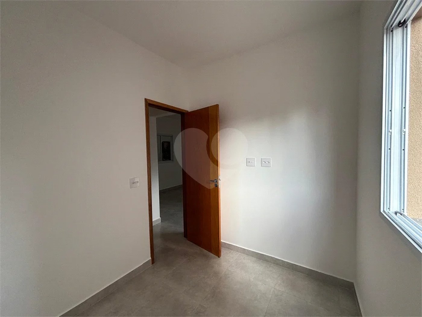 Apartamento novo Região Jardim do São Paulo com – 40 metros - 2 dormitórios - 1 banheiro, sala - cozinha e 1 vaga.