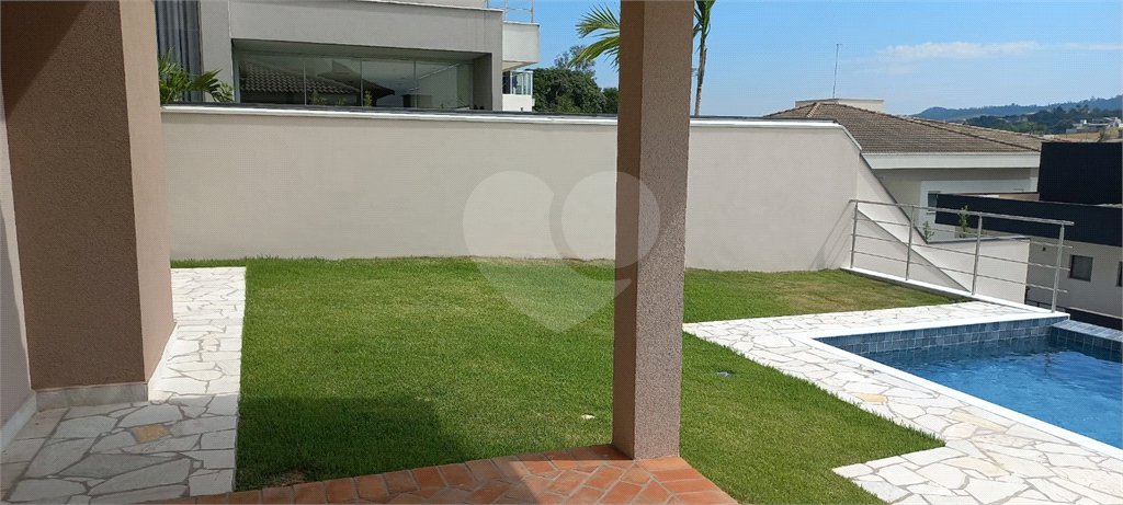Casa à venda com 3 suítes em Santa Isabel, Louveira, SP