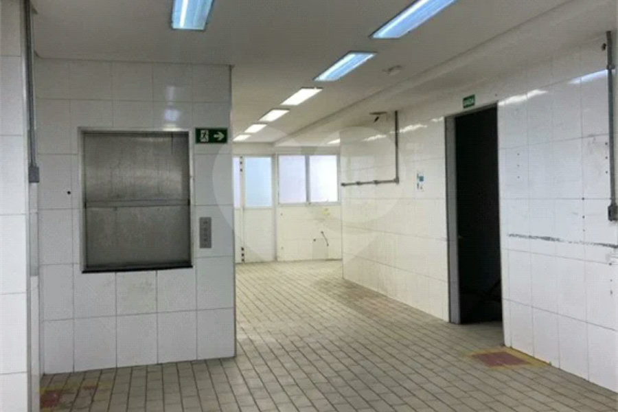 Prédio Comercial à Venda na Mooca – 394 m² de Área Construída
